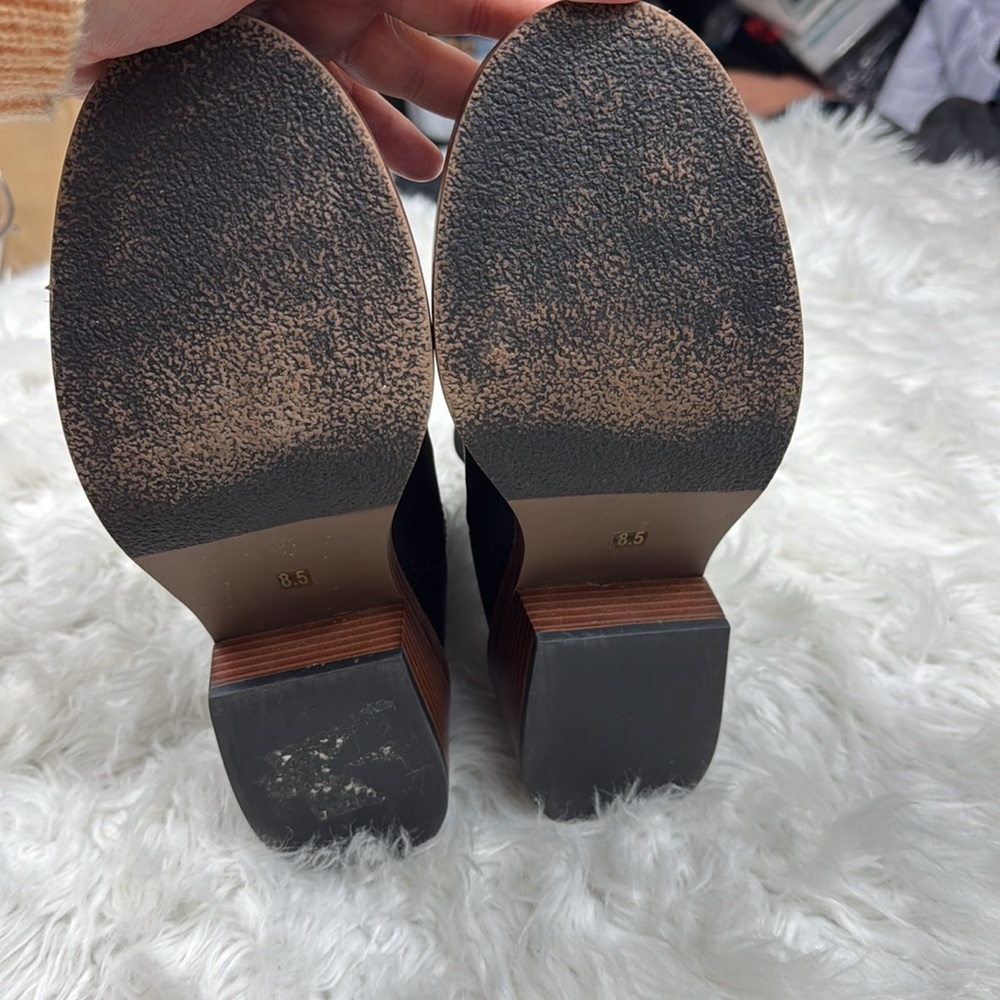 Steve Madden Black Leather Ankle Booties - Picture 6 of 6